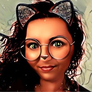 Meet your Posher, Nina